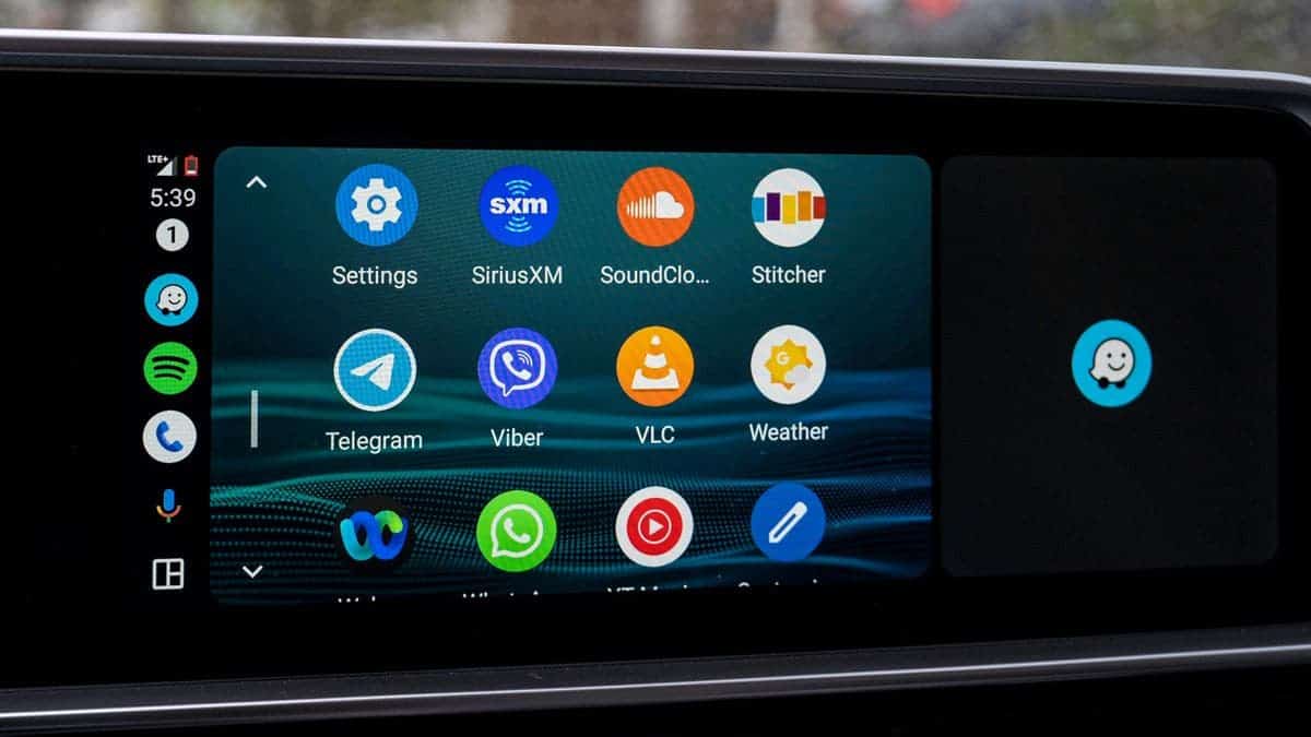 Android Auto 12