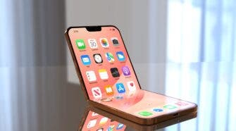 Apple folding screen smartphone